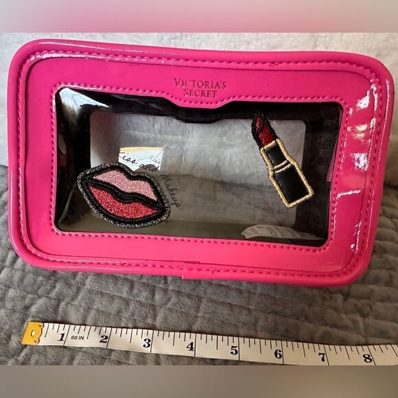 Victoria's Secret Cosmetic Case Clear Pink
Patches Beauty Travel Makeup … - Picture 13 of 17
